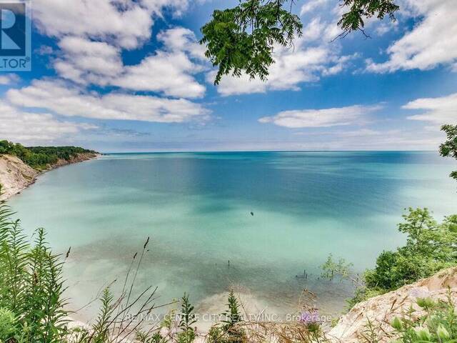 136 BRAYSIDE STREET Port Stanley Ontario, N5L 1A2 - 4 Bedrooms Waterfront Home For sale