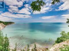 136 BRAYSIDE STREET Port Stanley Ontario, N5L 1A2