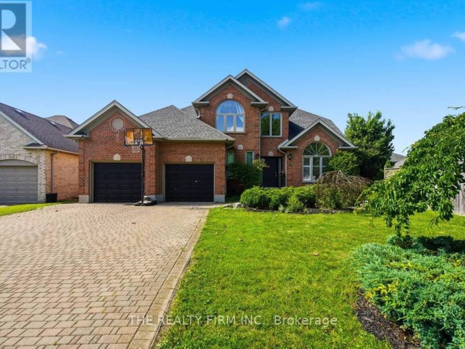 16 FITZWILLIAM BOULEVARD, London, Ontario N6H 5H9
