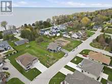 26 THIMBLEWEED DRIVE | Bayfield Ontario | Slide Image Four