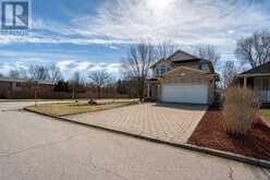 89 MCTAGGART COURT | London Ontario | Slide Image Two