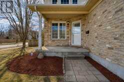 89 MCTAGGART COURT | London Ontario | Slide Image Three