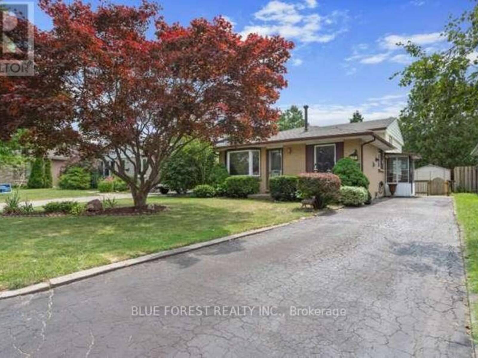 27 VILLENEUVE CRESCENT, London, Ontario N5V 1M7
