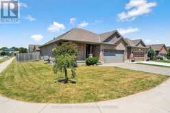 35 CASSIE CRESCENT | Strathroy-Caradoc Ontario | Slide Image Four
