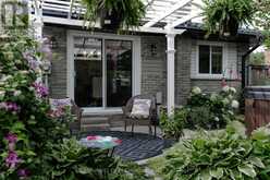 32 MENDIP CRESCENT | London Ontario | Slide Image Forty