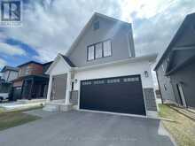 1395 TWILITE BOULEVARD | London Ontario | Slide Image Four