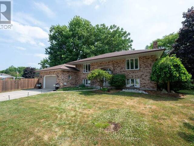 11 WATER STREET Lambton Shores Ontario, N0N 1J0 - 4 Bedrooms Home For Sale