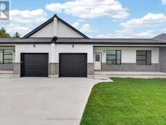 54 MOONLIGHT COURT Clinton Ontario, N0M 1L0
