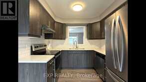 65 - 3400 CASTLE ROCK PLACE | London Ontario | Slide Image Nine