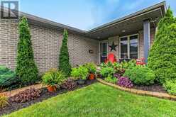 5 HAWTHORN COURT | St. Thomas Ontario | Slide Image Two