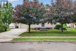 11 MAPLE STREET E | Aylmer Ontario | Slide Image Six