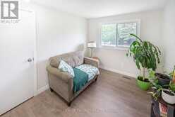 73 GENEVIVE PLACE | London Ontario | Slide Image Nineteen