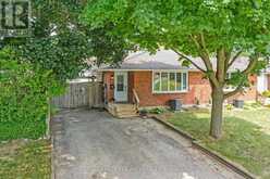 73 GENEVIVE PLACE | London Ontario | Slide Image One