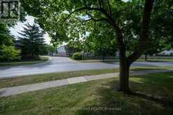 14 - 300 SANDRINGHAM CRESCENT | London Ontario | Slide Image Twenty-nine