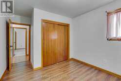 1201 PATANN DRIVE | London Ontario | Slide Image Sixteen