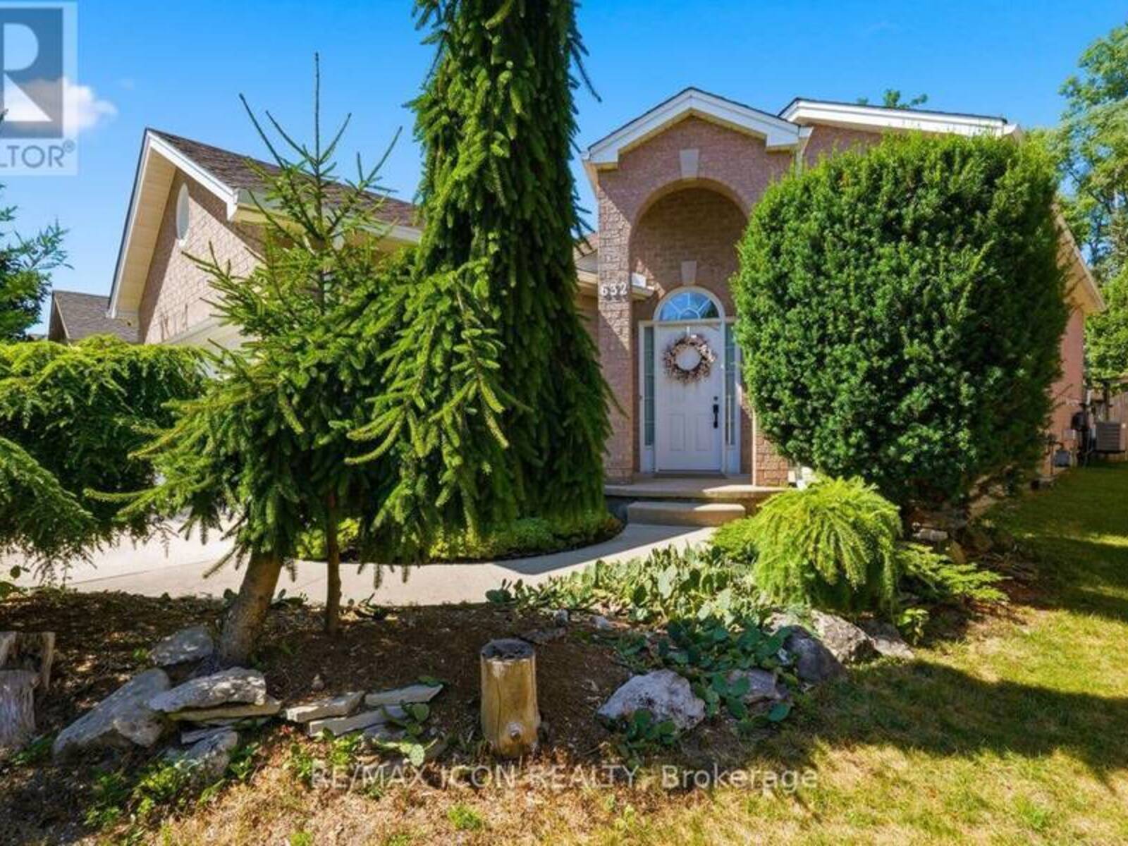 632 THORNWOOD DRIVE, London, Ontario N6H 5J6