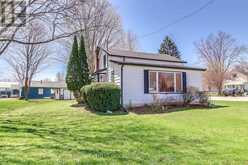 358 WARREN STREET | Port Stanley Ontario | Slide Image Thirty