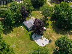 15 MIDDLEMISS AVENUE Strathroy-Caradoc Ontario, N0L 1T0