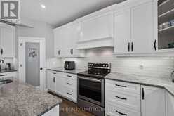 14 MUIRFIELD DRIVE | St. Thomas Ontario | Slide Image Eight