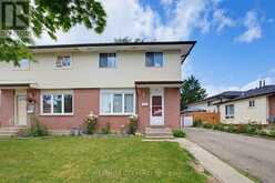 581 DEVERON CRESCENT | London Ontario | Slide Image Four