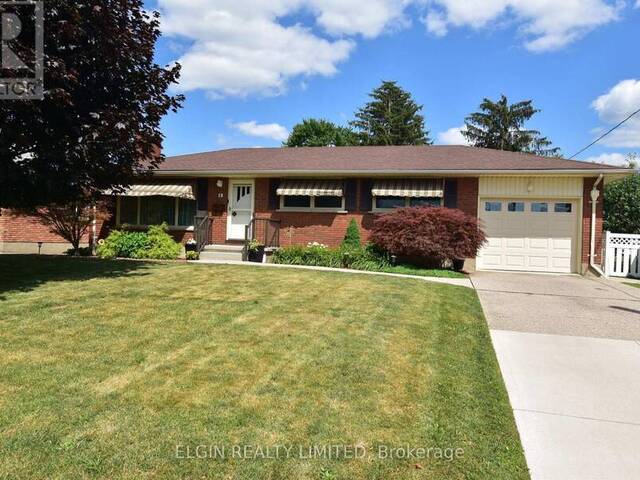 18 PULLEN AVENUE St. Thomas Ontario, N5R 4T4 - 3 Bedrooms Home For Sale