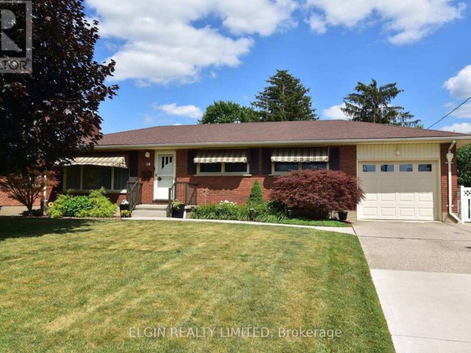 18 PULLEN AVENUE, St. Thomas, Ontario N5R 4T4