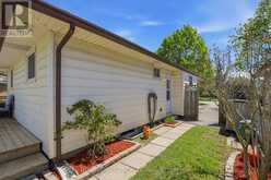93 NICHOLAS CRESCENT | London Ontario | Slide Image Two