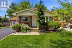 11 HILLSBOROUGH ROAD | London Ontario | Slide Image Two