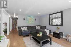11 HILLSBOROUGH ROAD | London Ontario | Slide Image Three