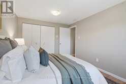 15 RENNY CRESCENT | London Ontario | Slide Image Seventeen