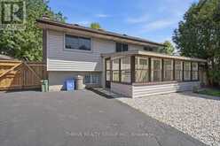 15 RENNY CRESCENT | London Ontario | Slide Image Forty-two