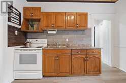 240 WORTLEY ROAD | London Ontario | Slide Image Thirteen