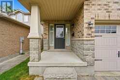 1982 DENVIEW AVENUE | London Ontario | Slide Image Three