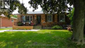 26 SINCLAIR AVENUE | St. Thomas Ontario | Slide Image One