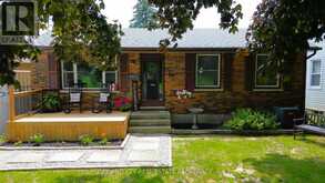 26 SINCLAIR AVENUE | St. Thomas Ontario | Slide Image Two