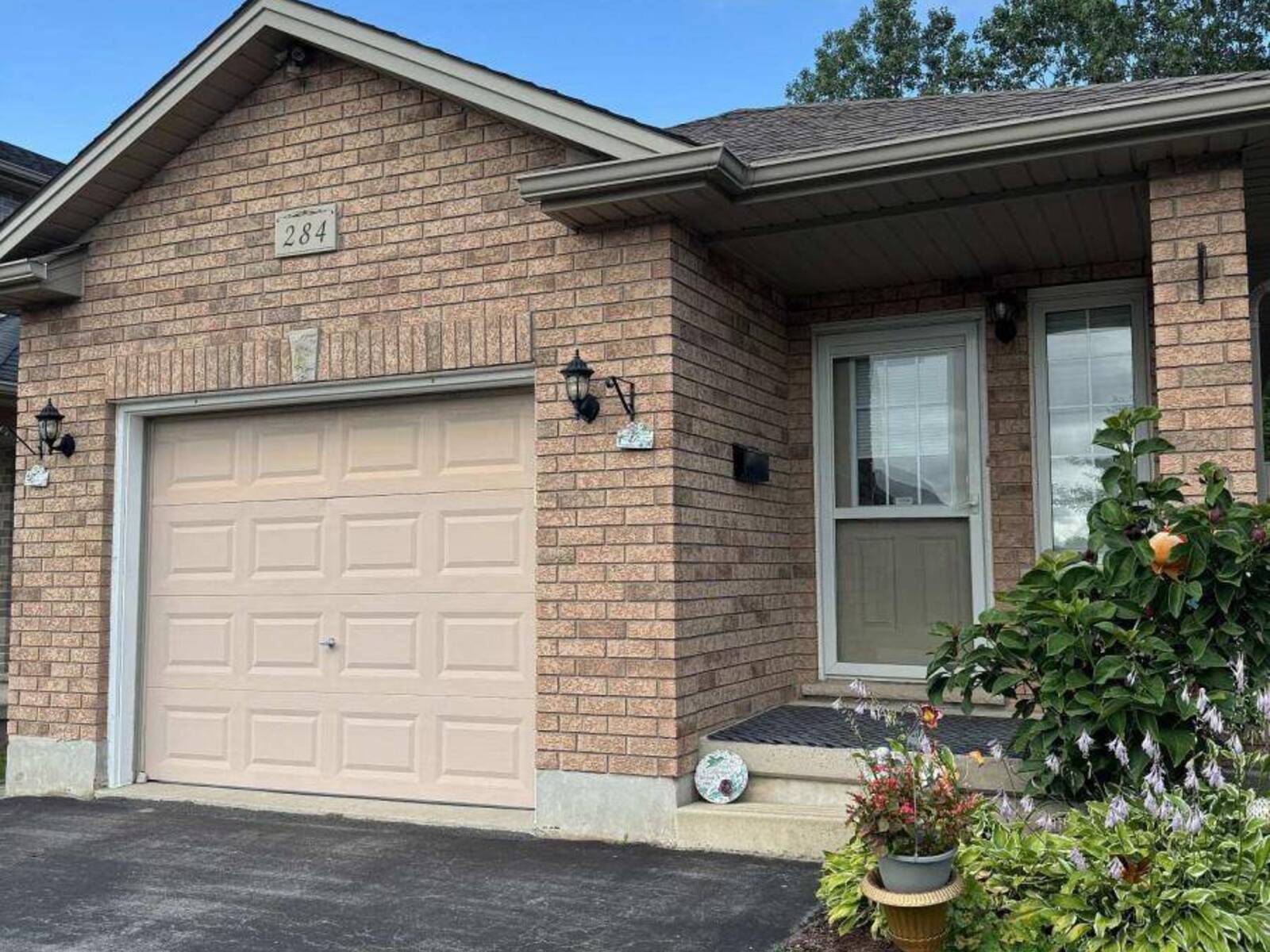 284 EXMOUTH CIRCLE, London, Ontario N5V 5G6