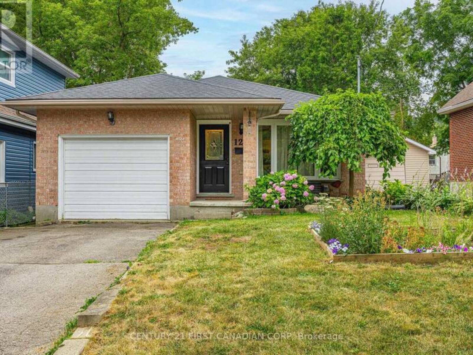 129 LANGARTH STREET W, London, Ontario N6J 1P7