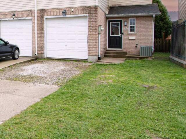 40 KATIE LANE Strathroy-Caradoc Ontario, N7G 4E5 - 3 Bedrooms Home For Sale