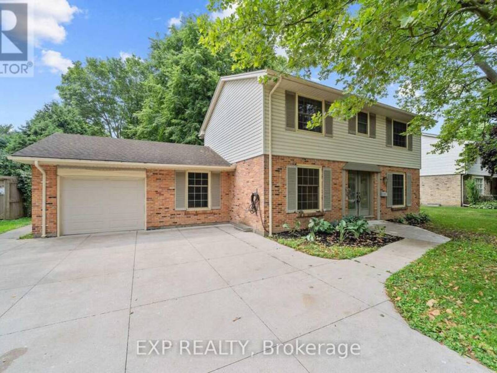 42 QUEEN MARY CRESCENT, London, Ontario N6H 4B4