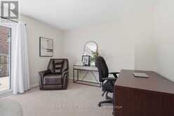 742 FANSHAWE PARK ROAD E | London Ontario | Slide Image Ten