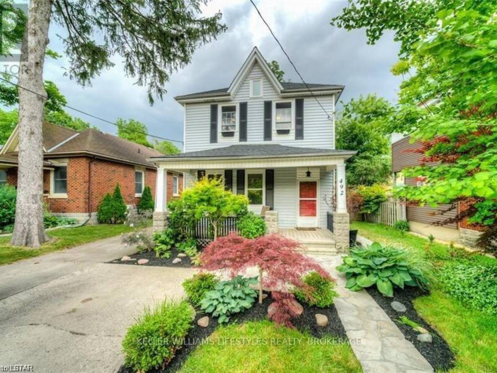 492 EMERY STREET E, London, Ontario N6C 2E8