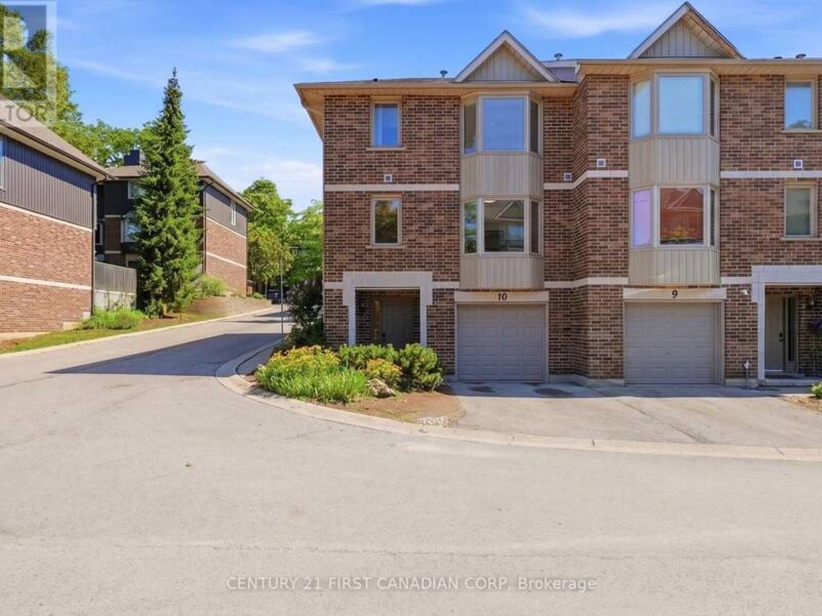 10 - 1548 RICHMOND STREET, London, Ontario N6G 4W7