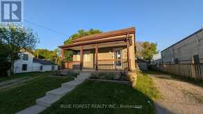 30 CATHERINE STREET | Ingersoll Ontario | Slide Image One