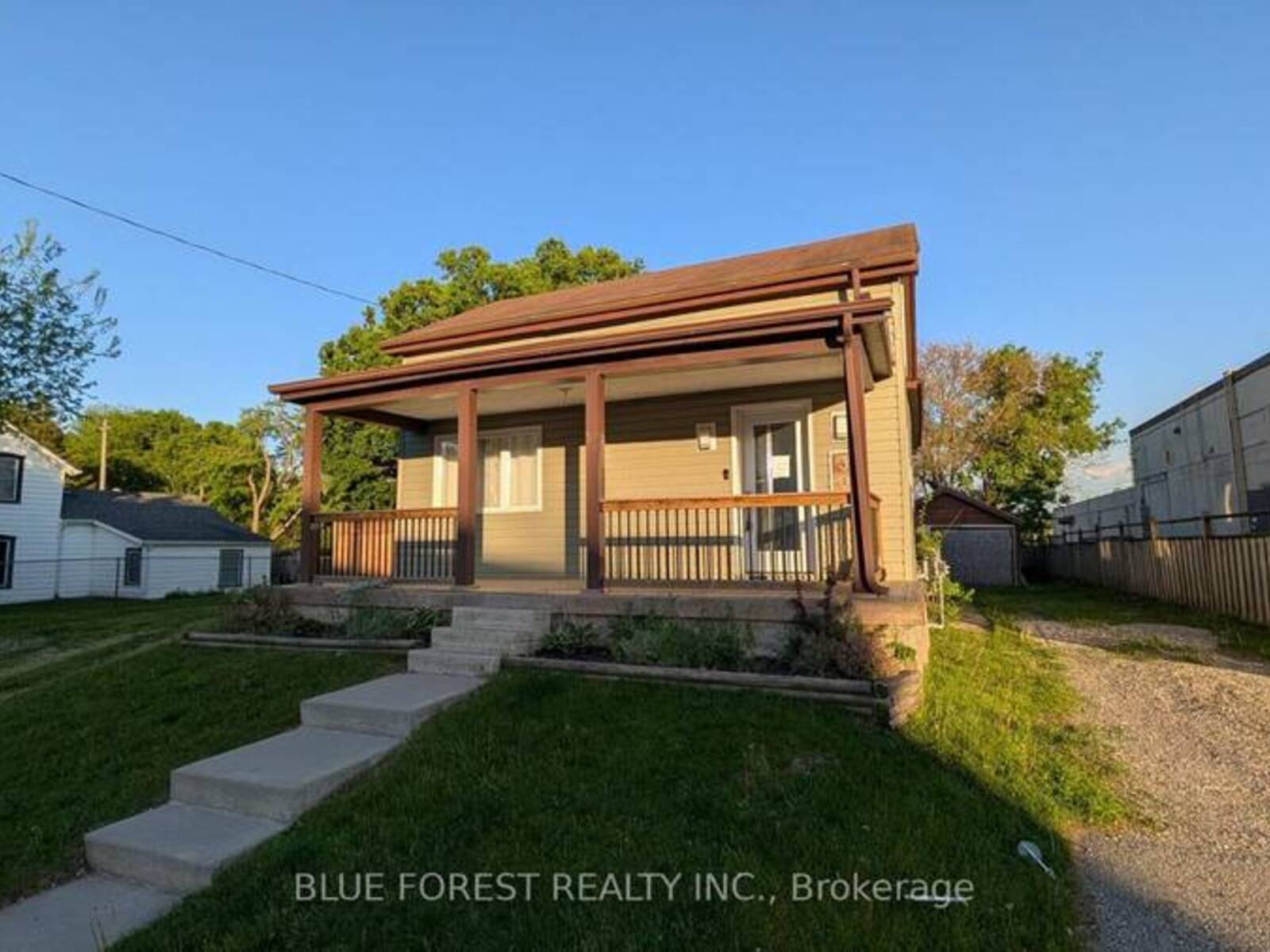 30 CATHERINE STREET, Ingersoll, Ontario N5C 1L3