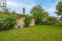 9 BUCHAN ROAD | London Ontario | Slide Image Forty-two