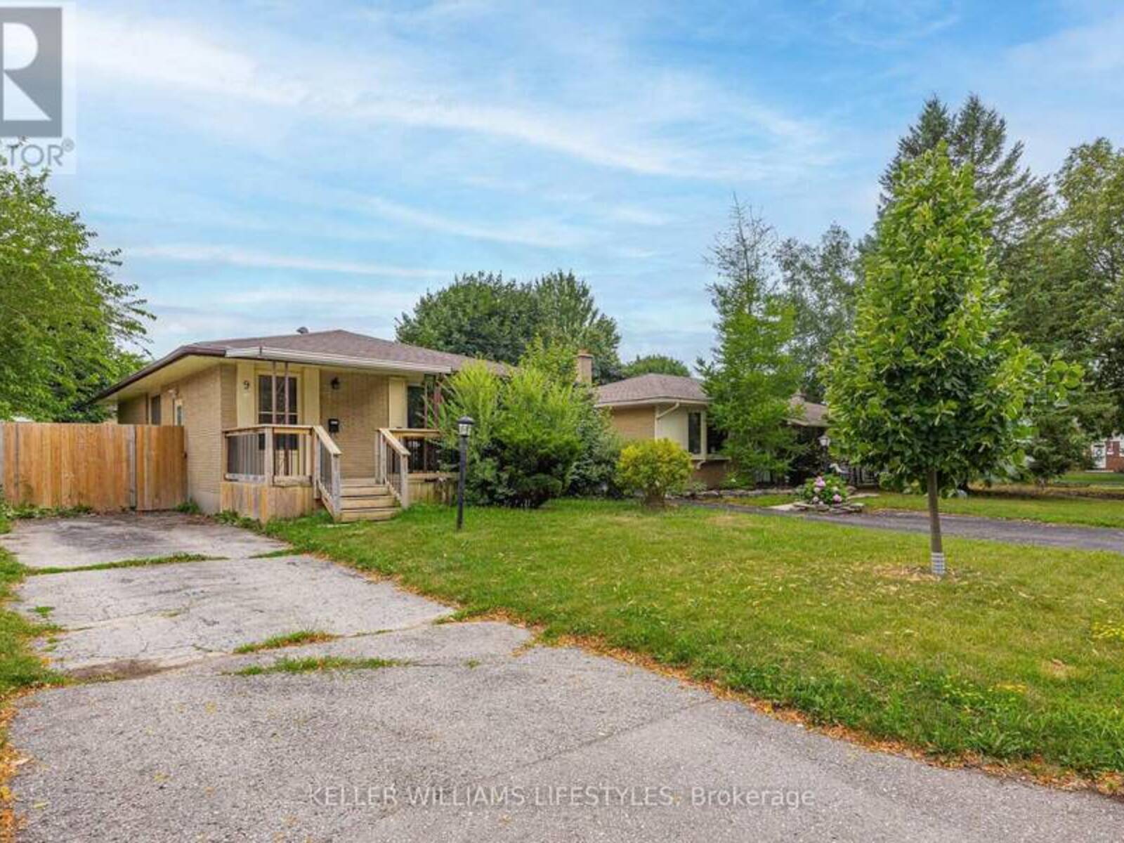 9 BUCHAN ROAD, London, Ontario N5V 1K9