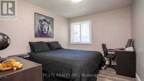 68 - 144 CONWAY DRIVE | London Ontario | Slide Image Fourteen