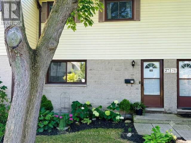 27 - 825 DUNDALK DRIVE London Ontario, N6C 3V6 - 3 Bedrooms Condo For Sale