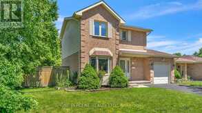 1 CHESWICK CIRCLE | London Ontario | Slide Image Two