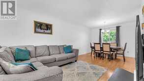 1 CHESWICK CIRCLE | London Ontario | Slide Image Four